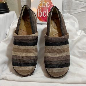 BOC concepts clogs slip-ons size 8M Multi color